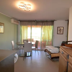 apartment-residence-port-nicea.fr-provencehotel.com/